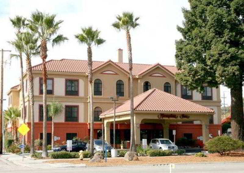 Hampton Inn Santa Cruz Bagian luar foto